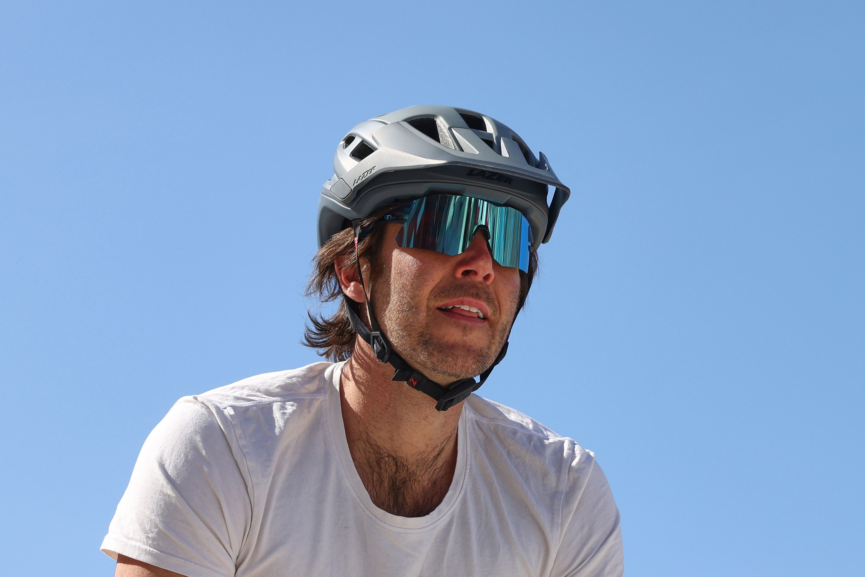 mountain biker wearing Tifosi Rail sunglasses